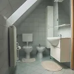 Comfortable With Mountain View - One Bedroom Apartment *