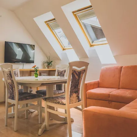 Comfortable With Mountain View - One Bedroom Appartamento Bovec