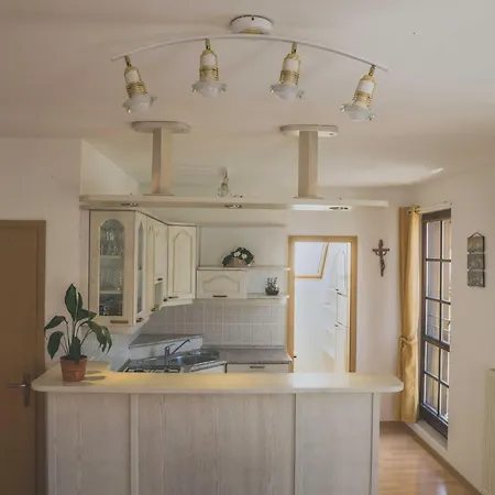 Comfortable With Mountain View - One Bedroom