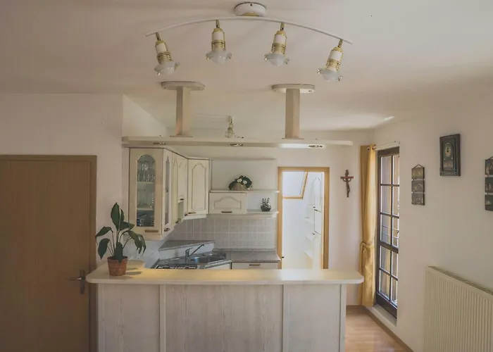 Comfortable With Mountain View - One Bedroom